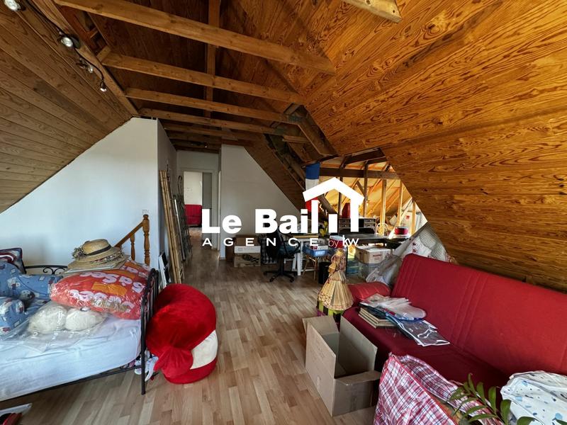 Maison - 160 m² - 8 pièces