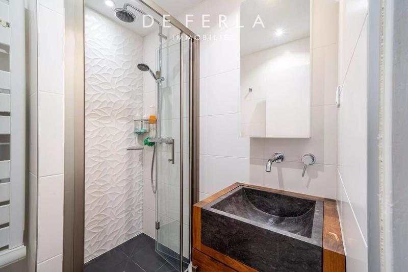 Appartement - 81 m² - 5 pièces