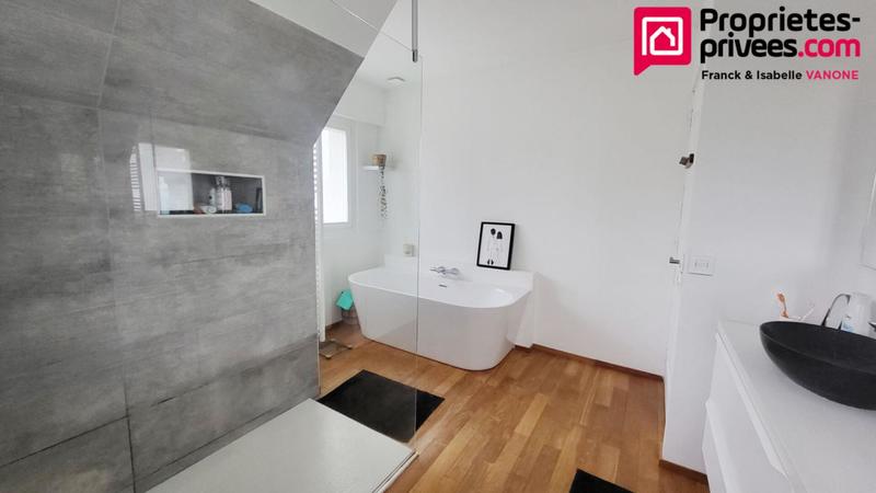 Maison - 122 m² - 4 pièces