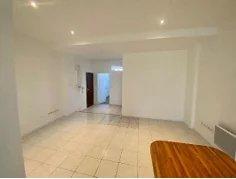 Immeuble mixte - 400 m² - 18 pièces