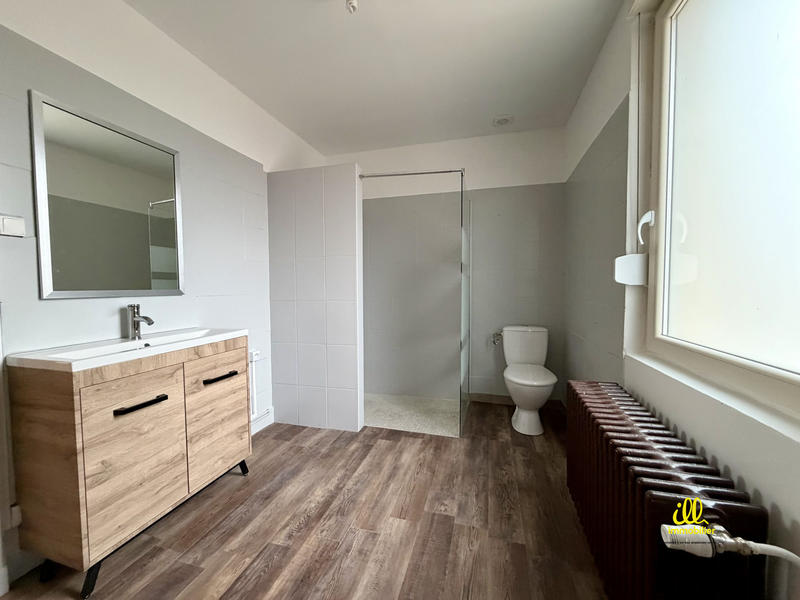 Maison - 82 m² - 5 pièces