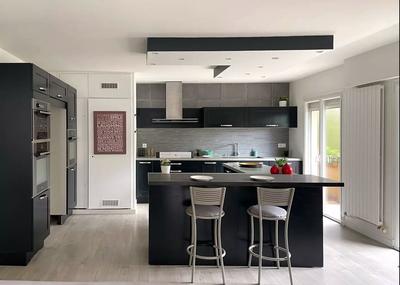 Appartement - 90 m² - 4 pièces