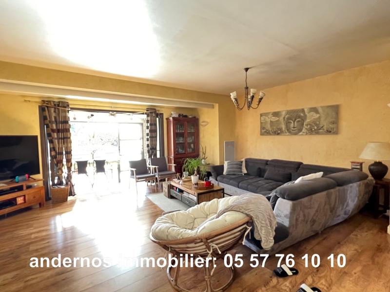 Maison traditionnelle - 166 m² - 6 pièces