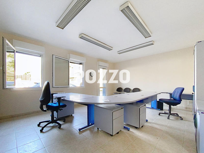 Local commercial - 52 m² - 2 pièces