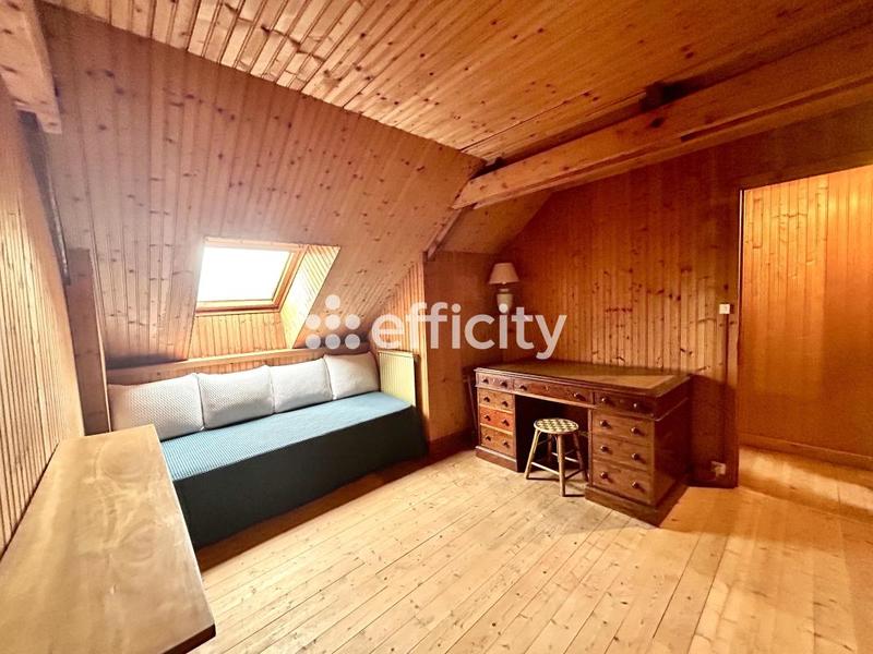 Maison - 143 m² - 7 pièces