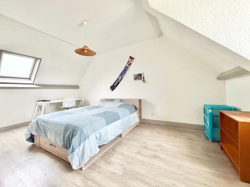 Maison - 210 m² - 7 pièces