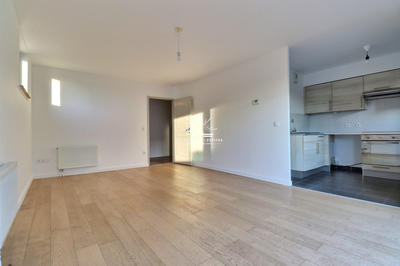 Appartement - 77 m² - 3 pièces