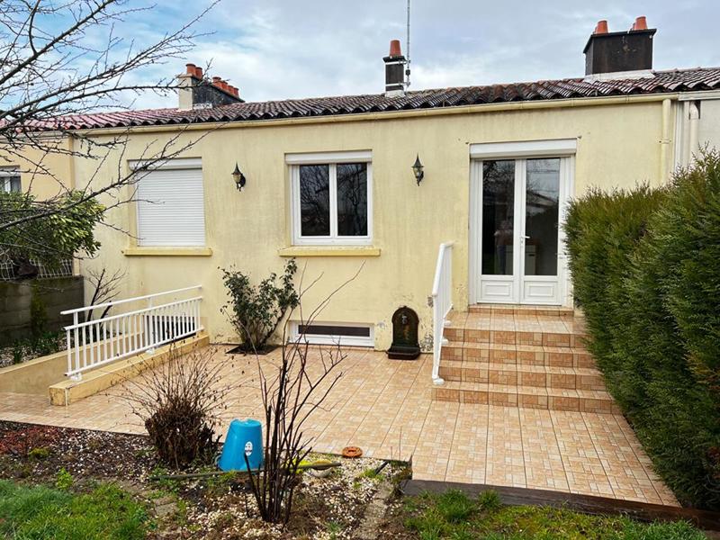 Maison - 92 m² - 6 pièces