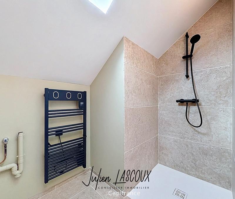 Appartement - 100 m² - 3 pièces