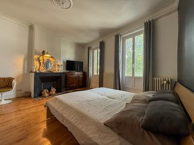 Maison - 188 m² - 5 pièces