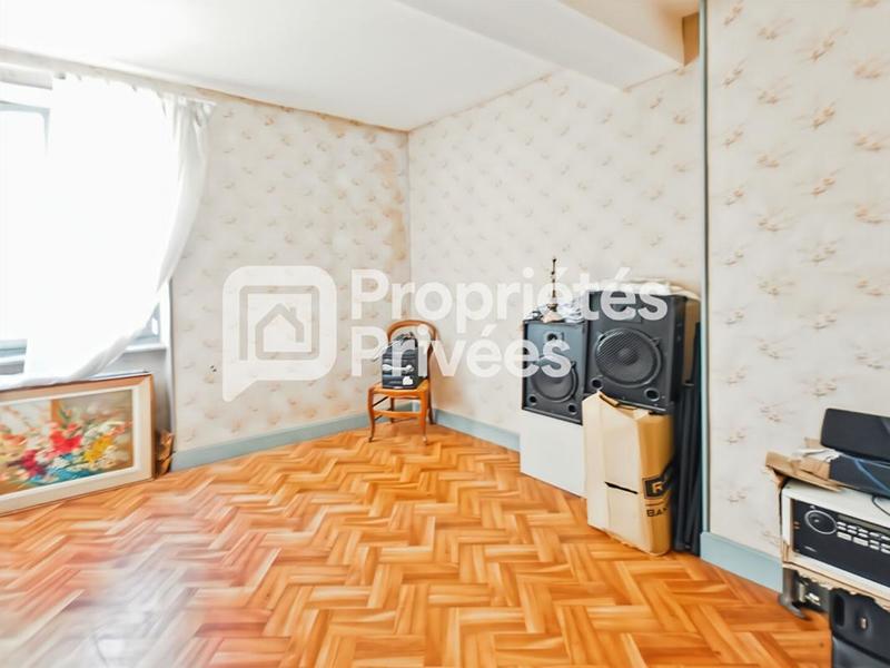 Maison - 97 m² - 5 pièces