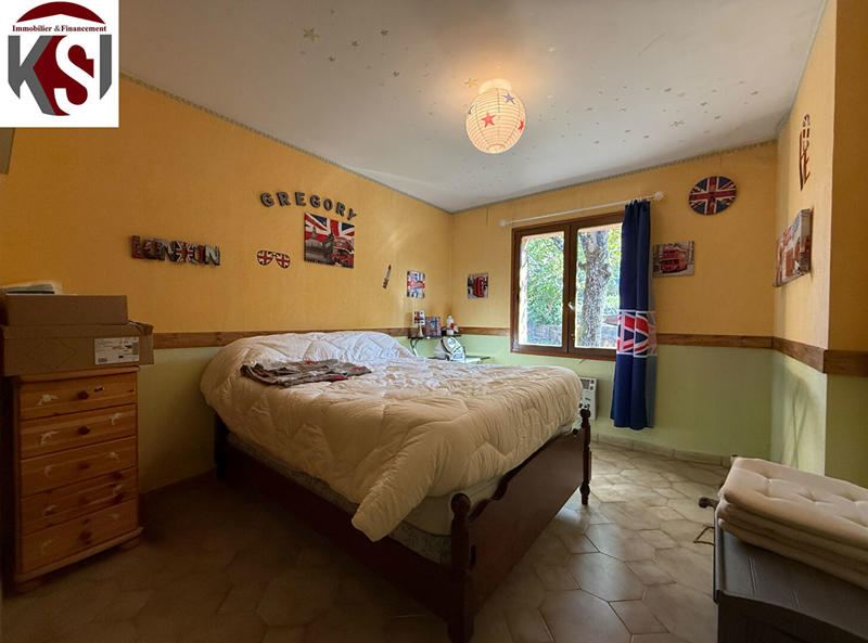 Maison - 120 m² - 5 pièces