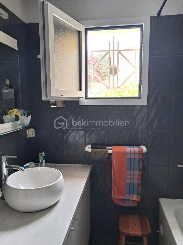 Pavillon - 80 m² - 3 pièces