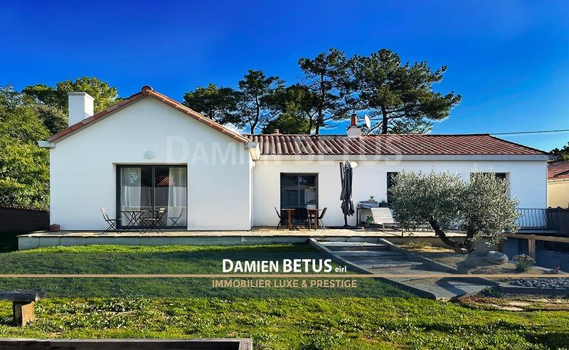 Maison - 192 m² - 7 pièces