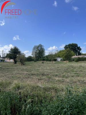 Terrain constructible - 680 m²