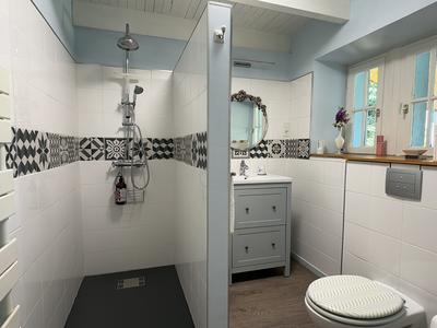 Maison - 201 m² - 7 pièces