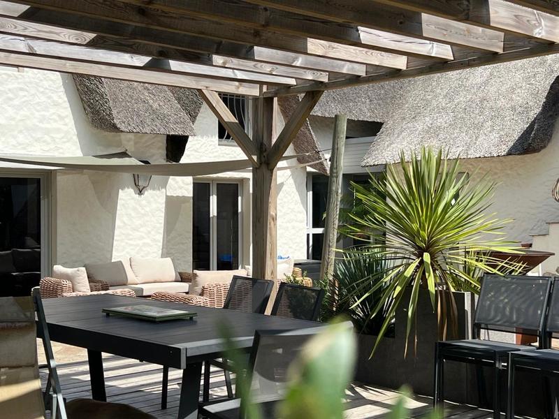 Chaumière - 312 m² - 9 pièces