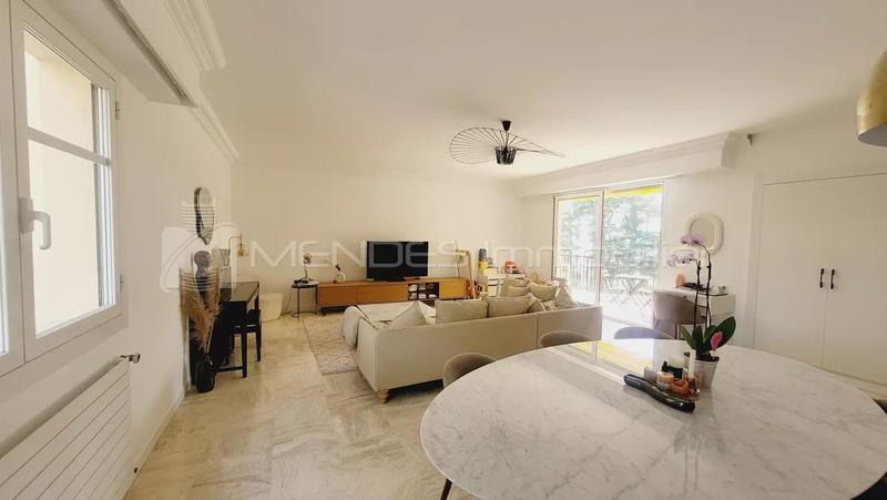 Appartement - 140 m² - 4 pièces