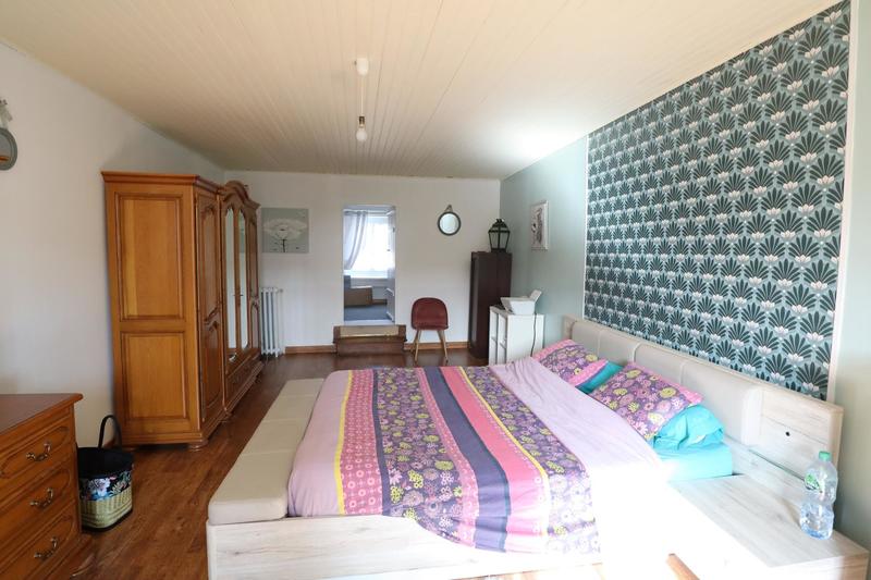 Maison - 207 m² - 7 pièces