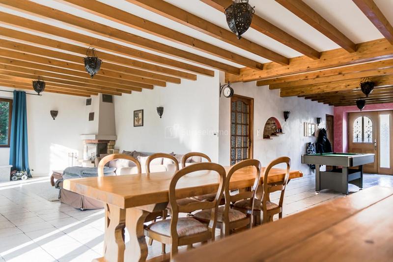 Maison - 232 m² - 7 pièces