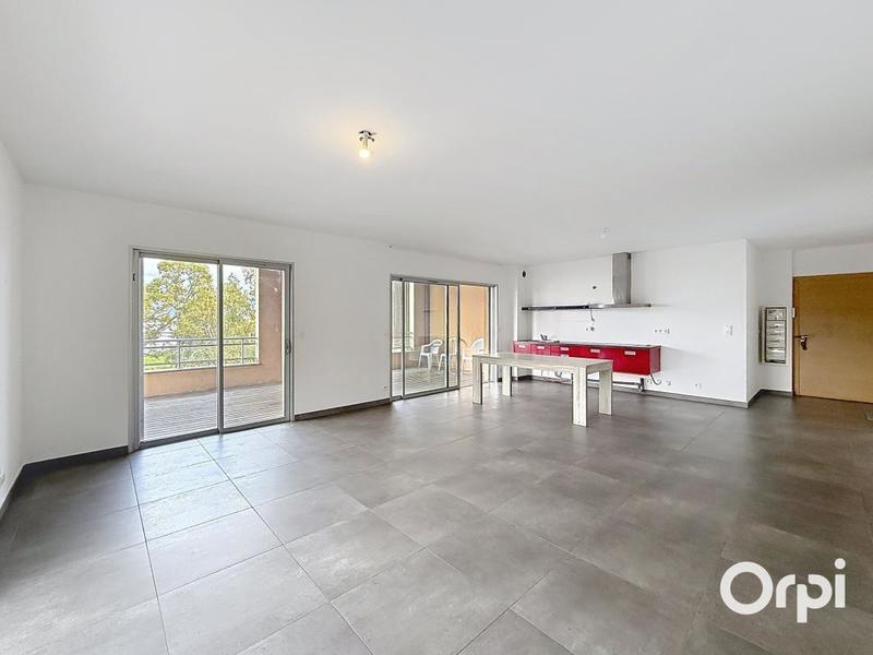 Appartement - 83 m² - 3 pièces