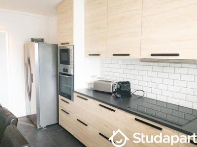 Chambre - 12 m² - 1 pièce