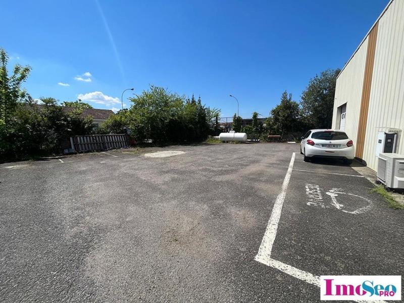 Local d'activité / Entrepôt - 1 000 m²