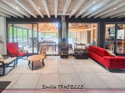 Demeure - 324 m² - 11 pièces