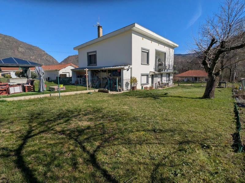 Maison - 80 m² - 4 pièces