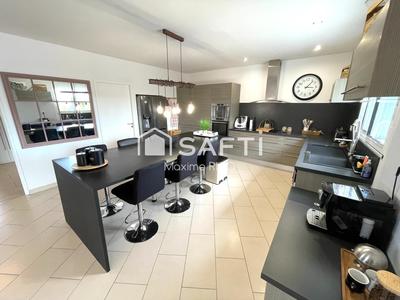Maison - 190 m² - 6 pièces
