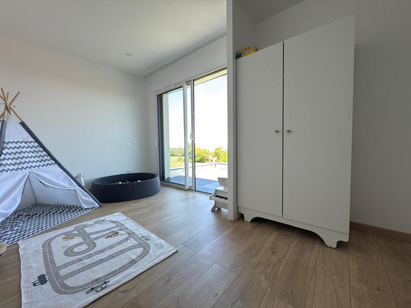 Villa - 146 m² - 6 pièces