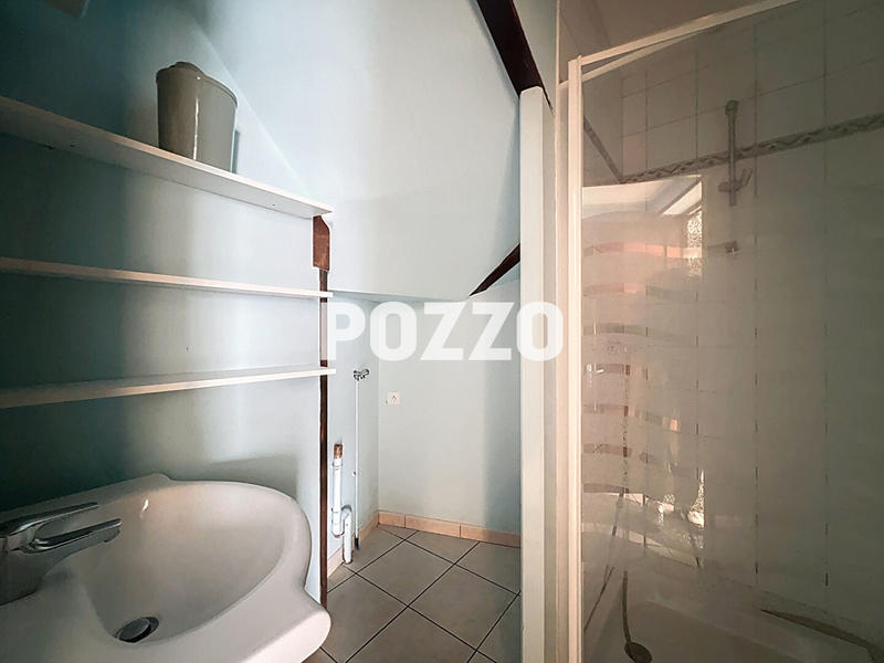 Immeuble - 196 m² - 6 pièces