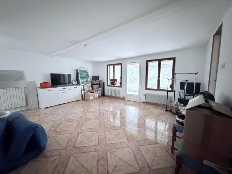 Maison - 216 m² - 4 pièces