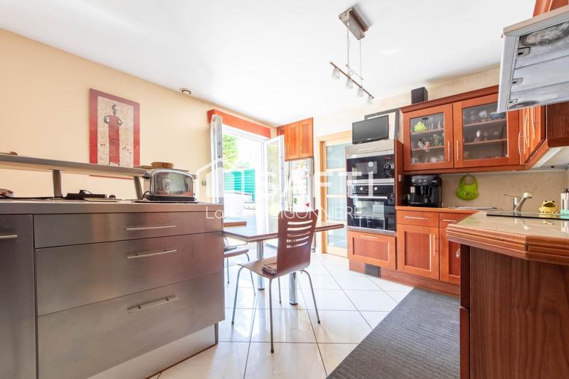 Maison - 180 m² - 7 pièces