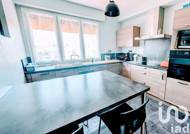 Maison - 199 m² - 7 pièces