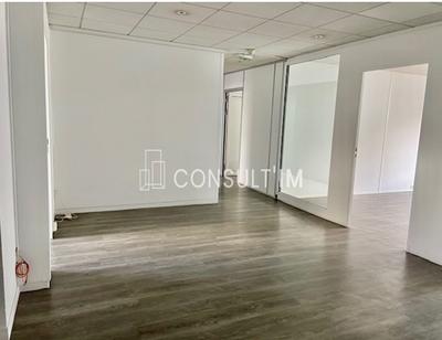 Bureau - 198 m²