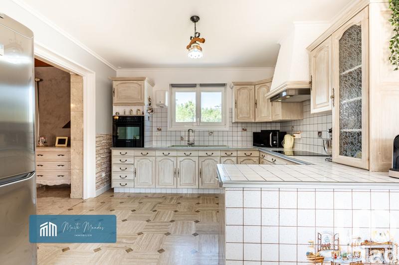 Maison - 184 m² - 7 pièces