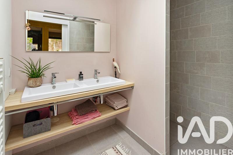 Maison de maîtres - 180 m² - 8 pièces