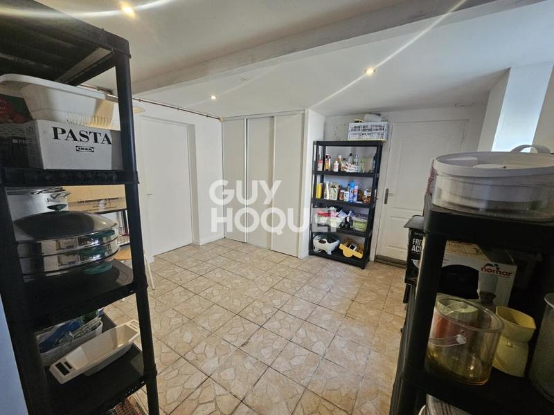 Maison - 240 m² - 7 pièces