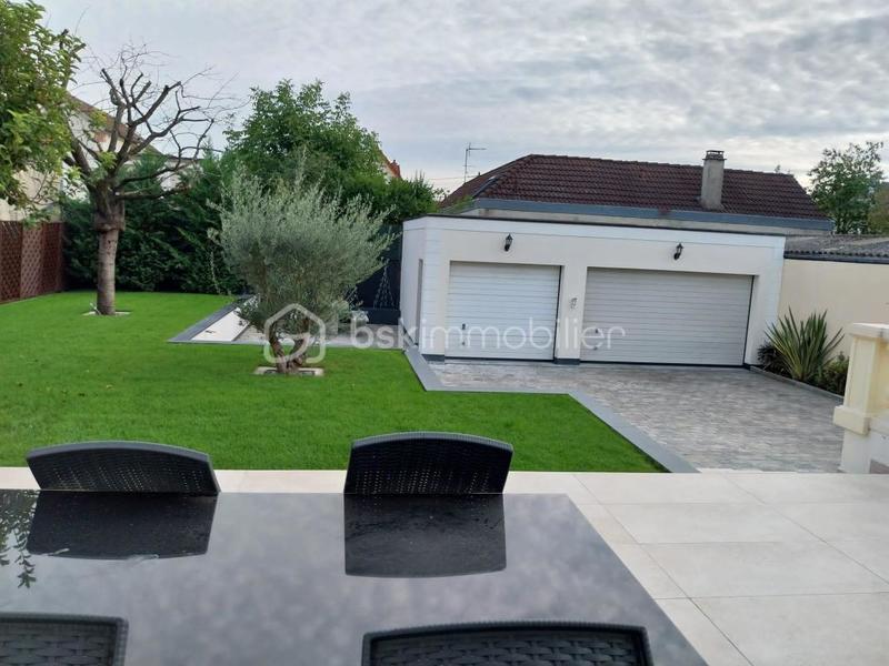 Maison - 165 m² - 6 pièces