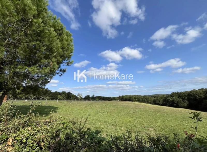 Maison - 255 m² - 10 pièces