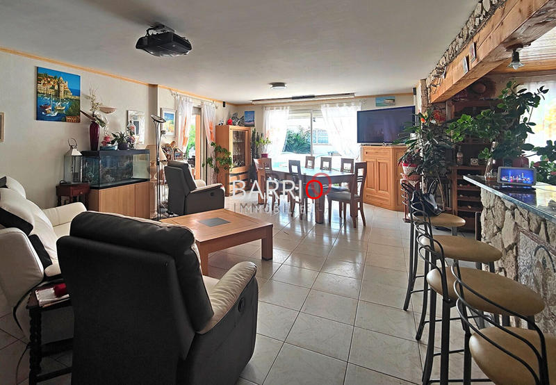 Villa - 162 m² - 5 pièces