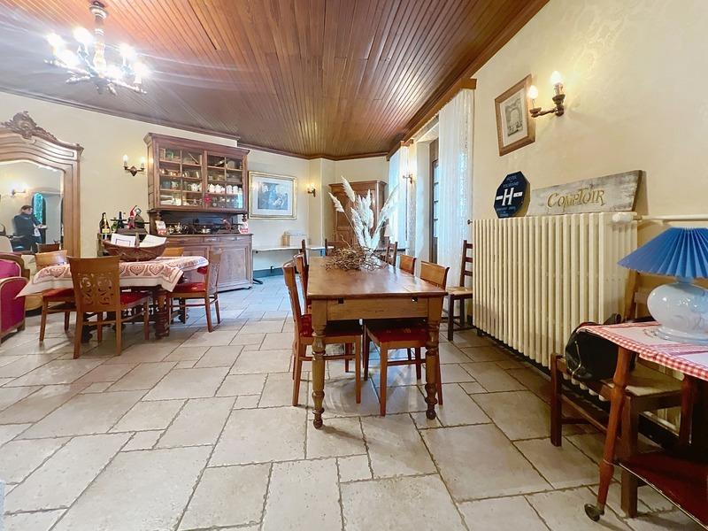 Local commercial - 407 m² - 14 pièces