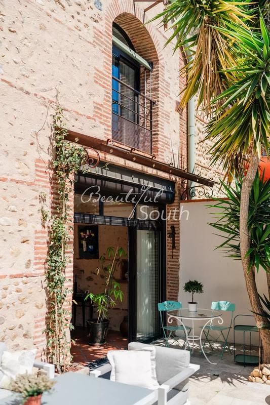 Mas - 262 m² - 6 pièces