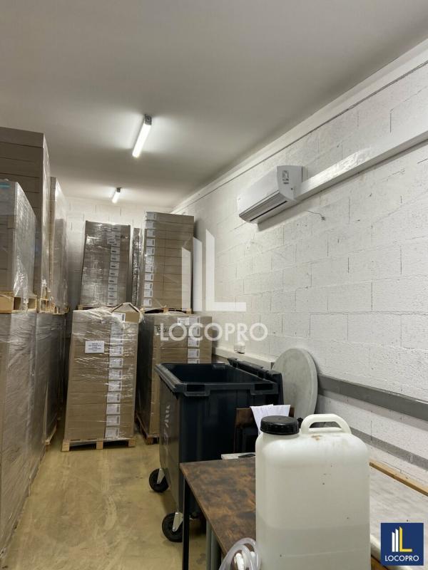 Local d'activité / Entrepôt - 100 m²