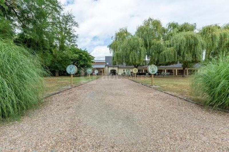 Local commercial - 1 050 m² - 10 pièces