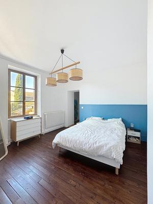 Maison - 185 m² - 7 pièces