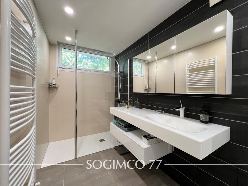 Duplex - 116 m² - 6 pièces