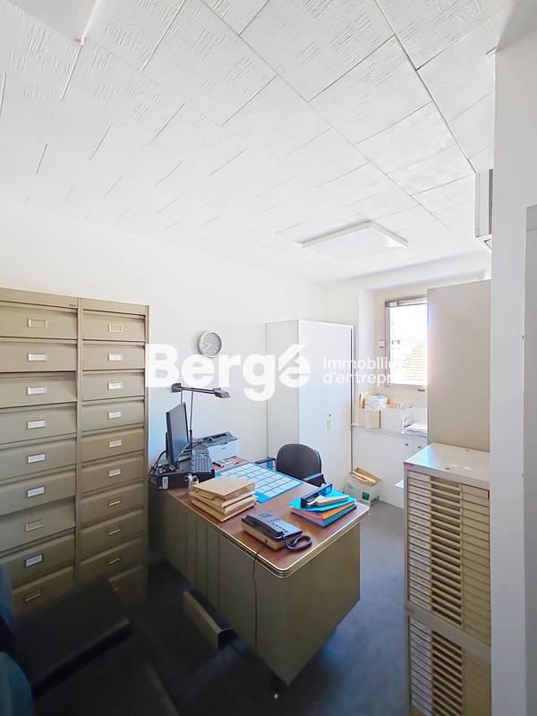 Bureau - 60 m²