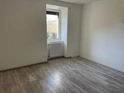 Appartement - 95 m² - 4 pièces